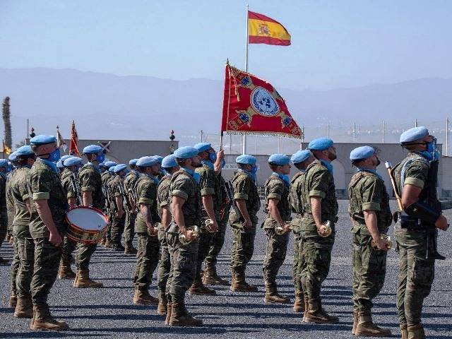 El acto tuvo lugar en la Base Militar General Alem�n Ram�rez, sede del Comando de la XVI Brigada Canarias. 