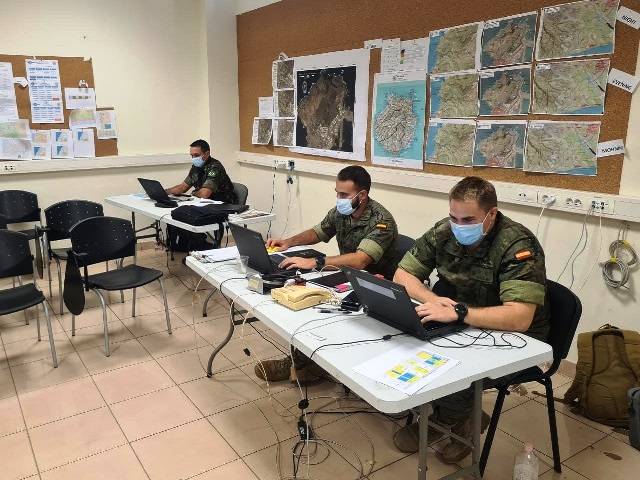 Durante esta �ltima fase de preparaci�n, los militares brasile�os integrados a la fuerza espa�ola se familiarizaron con los equipos y armas que se utilizar�n en la misi�n. 