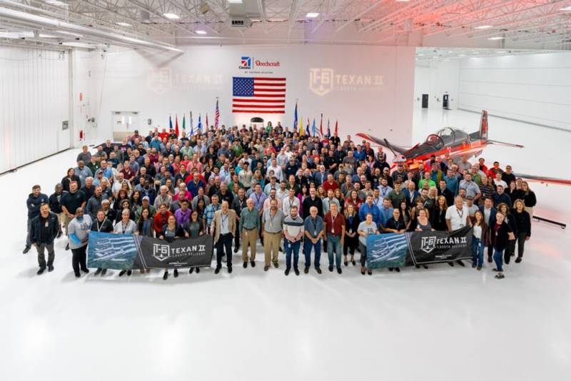 Celebraci�n de la entrega del �Texan II� n�mero 1.000.