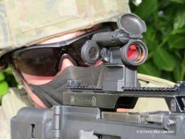 Los visores de punto rojo Aimpoint CompM5 permite acciones de punter�a especialmente din�micas. (Octavio D�ez C�mara)