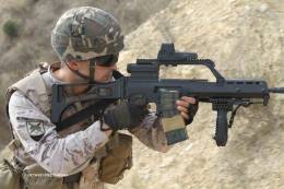 Se sigue apostando, en una decisi�n continuista, por los fusiles de asalto HK G-36E que llevan ya m�s de dos d�cadas en servicio. (Octavio D�ez C�mara)