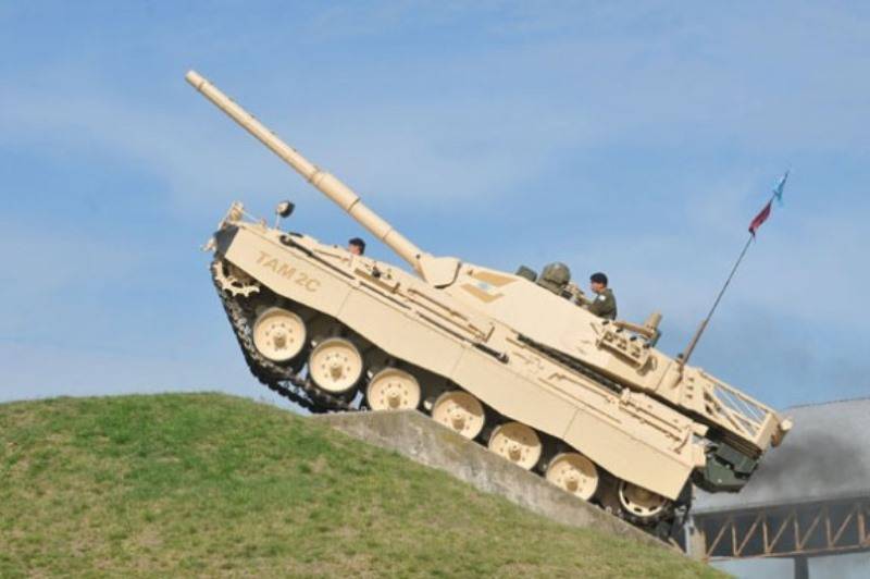 Tanque Argentino Mediano, TAM 2C.