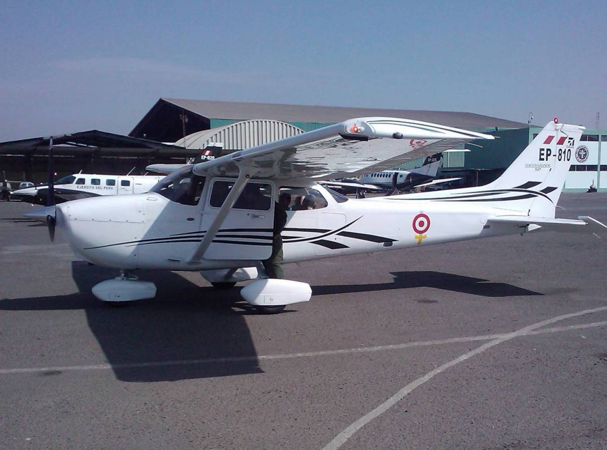 Cessna 172SP Skyhawk de la Escuela de Aviacion del Ejercito. Cessna 172SP Skyhawk de la Escuela de Aviacion del Ejercito.
