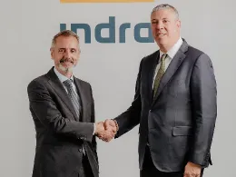 Marc Murtra (izquierda) con Jos� Vicente de los Mozos, nuevo consejero delegado de Indra