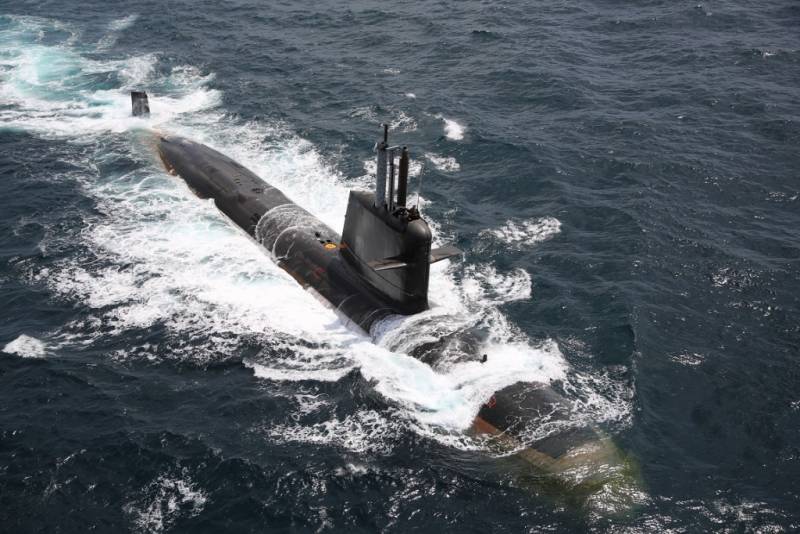 El submarino �Kalvari� de la Marina India, de la clase Scorp�ne.  (foto Indian Navy)