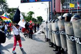 Policia Nacional dando seguridad al Ministerio Publico.