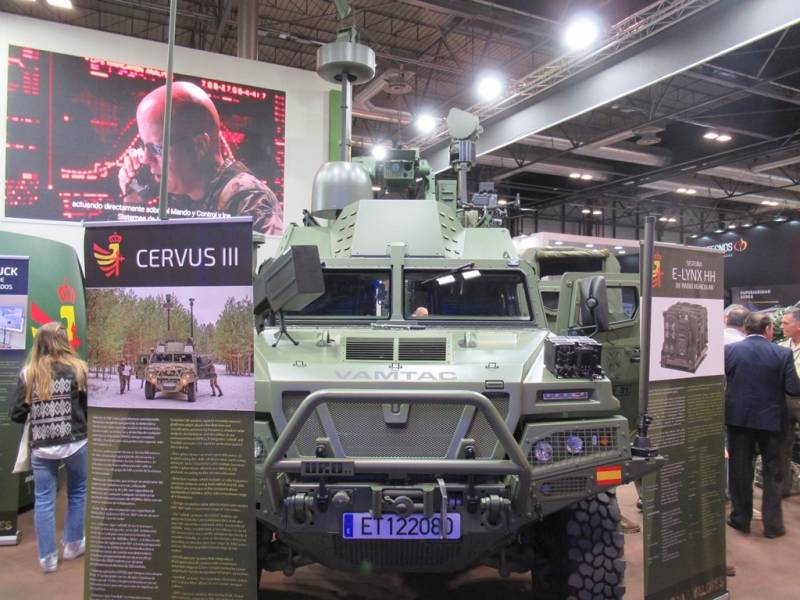 El sistema CERVUS III en el estand del Ej�rcito de Tierra en FEINDEF (autor)