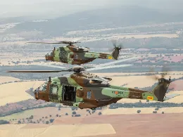 Vuelo de entrega de los dos primeros NH90 al BHELMA III. Foto Julio Maz