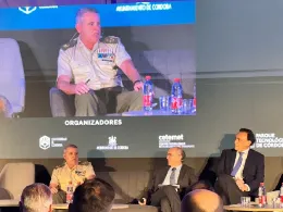 El teniente general Fernando Garca y Garca de las Hijas durante su intervencin.