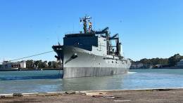 Buque log�stico ARA �Patagonia� de la Armada Argentina.