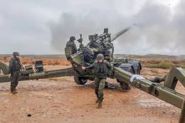 Pieza SIAC 155/52 realizando fuego (Ejrcito de Tierra)