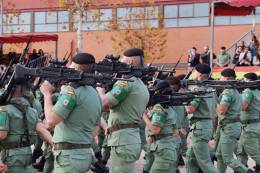 Fuerzas de la BRIPAC desfilando en el marco de la celebraci�n de la Inmaculada, patrona de la Infanter�a espa�ola y la naci�n como tal. (foto Julio Maiz)