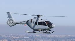 Uno de los H135 P3H �Nival� de la Armada espa�ola camino de la base de Rota. (foto Julio Ma�z)