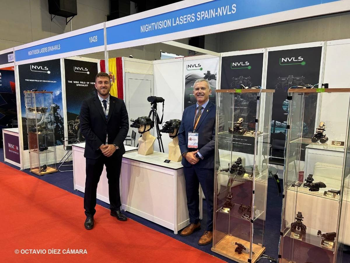 Una amplia representación comercial de NVLS estuvo promocionando sus excelentes productos en la feria DSA de Malasia. (Octavio Díez Cámara) Una amplia representación comercial de NVLS estuvo promocionando sus excelentes productos en la feria DSA de Malasia. (Octavio Díez Cámara)