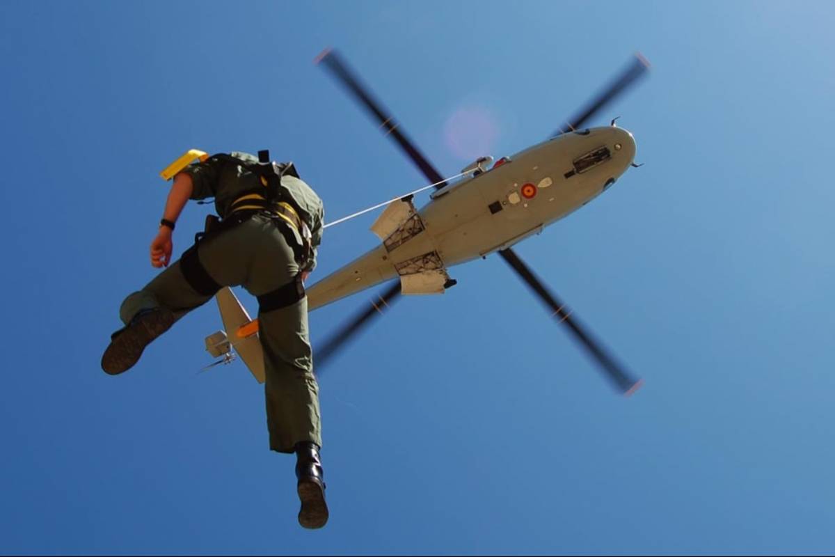 Uno de los S-76 del Ala 78 durante un ejercicio de SAR. (foto Ej�rcito del Aire y del Espacio)