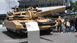 El carro de combate Leclerc Evolution que se beneficia del concepto de la torre tripulada Ascalon con una pieza principal de 120mm. Foto: Octavio D�ez C�mara