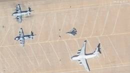 Imagen del Su-57 en Ir�n, a la izquierda se ven los dos P-3F iranies, y a la derecha el Il-76. (foto MAXAR)