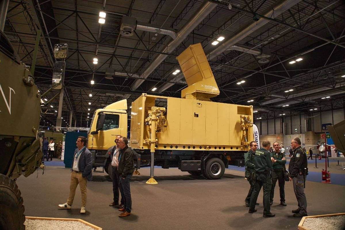 Un camión radar de Indra. (foto: Indra) Un camión radar de Indra. (foto: Indra)