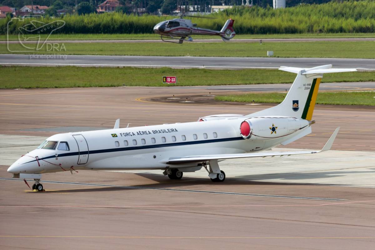 Un avi�n de transporte ejecutivo de la Fuerza A�rea Brasile�a.