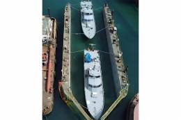 Los patrulleros guardacostas ARD Bellatrix (GC-106) y ARD Capella (GC-108) dentro del dique N.� 2 de Ciramar Shipyards. (Foto:  Ciramar Shipyards)