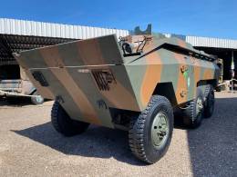 Veh�culos blindado EE-11 �Urutu�