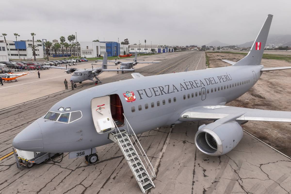 Boeing 737-528 FAP 001 de la Fuerza A�rea del Per�.