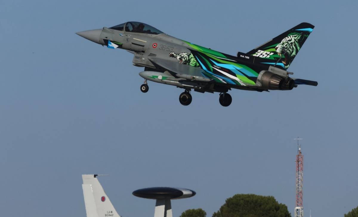 El Eurofighter especialmente pintado del XII Gruppo de la �Aeronautica Militare Italiana�.