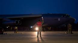 Uno de los B-52H de la USAF en la plataforma de Mor�n (foto USAF)