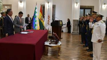 Juramente del nuevo mando de las Fuerzas Armadas de Bolivia. (foto: MinDef Bolivia)    