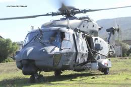 Los NH-90 Lobo incluyen numerosas modificaciones t�cnicas que los hacen especialmente eficientes para las Operaciones Especiales a�reas. (Octavio D�ez C�mara)
