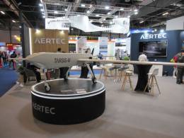 UAV Tarsis W de AERTEC en FEINDEF (autor)