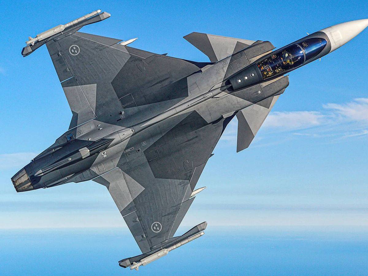 Saab JAS 39 Gripen, uno de los 3 candidatos de la lista corta Saab JAS 39 Gripen, uno de los 3 candidatos de la lista corta