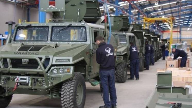 L�nea de ensamblaje de los VAMTAC en UROVESA (UROVESA)