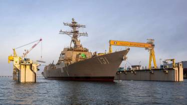 Botadura del destructor USS George M. Neal en las instalaciones de Ingalls Shipbuilding en Pascagoula (DDG 131) (Foto: HII)