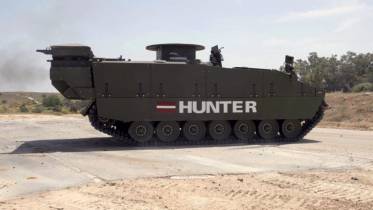 Las primeras tripulaciones letonas ya se adiestran con el Hunter (GDELS-SBS)