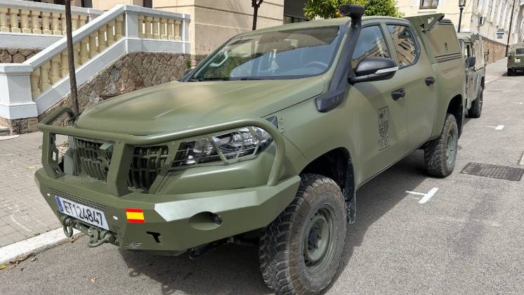Varios todo terreno Landtreck han sido recibidos ya por el Regimiento de Infanter�a Barcelona 63 para impulsar su car�cter motorizado y favorecer el transporte de su personal. (Octavio D�ez C�mara)